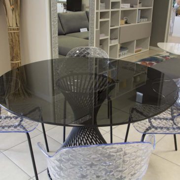 Tavolo Vortex  Sedia Saint Tropez Calligaris