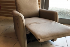 Poltrona con movimento relax manuale