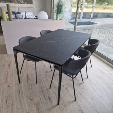 Tavolo Calligaris mod. Silhouette